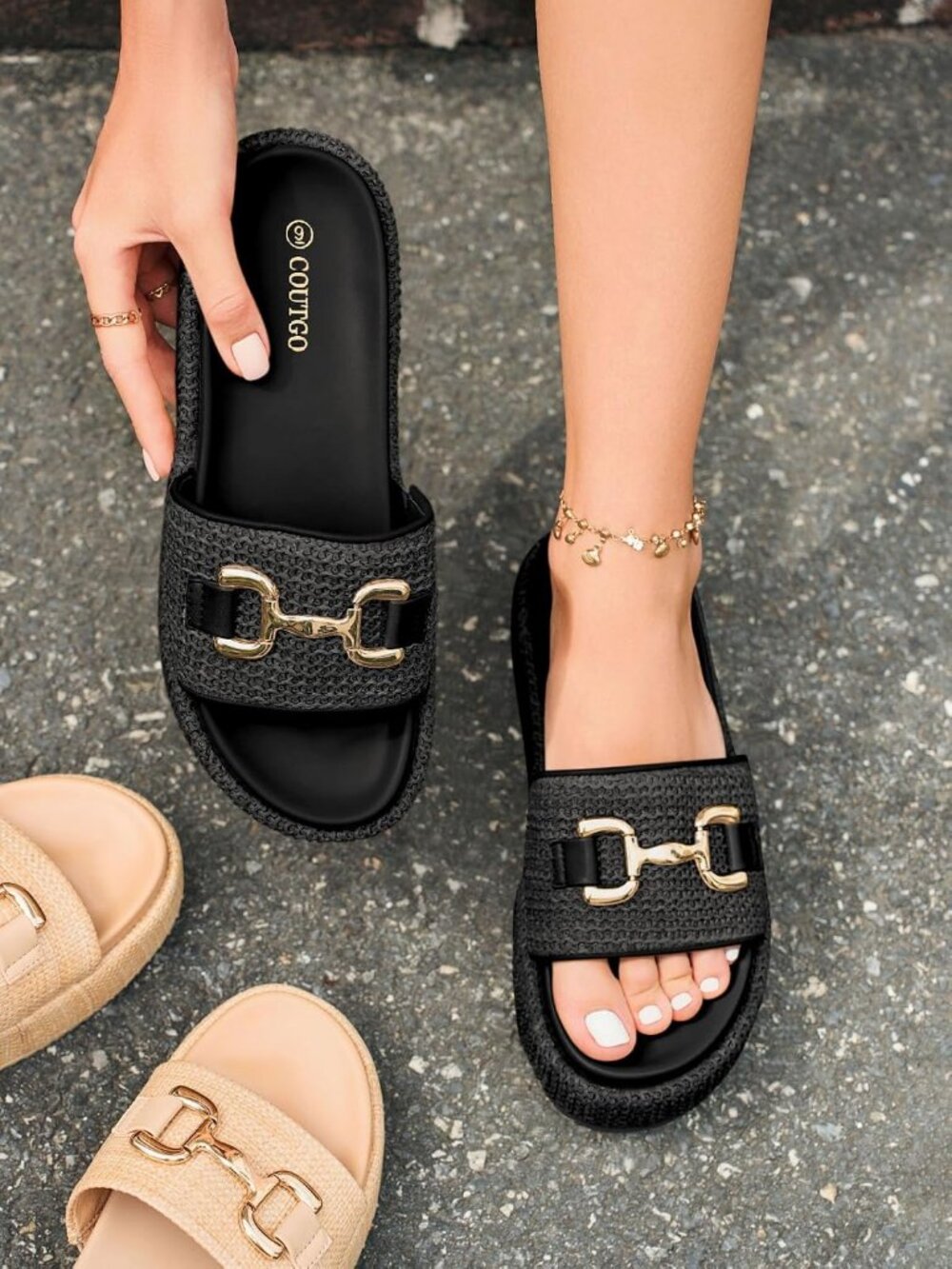 Women's Polish Black Comfortable Stylish Beach Style Round Open Toe Sandals - Picture 3 of 5